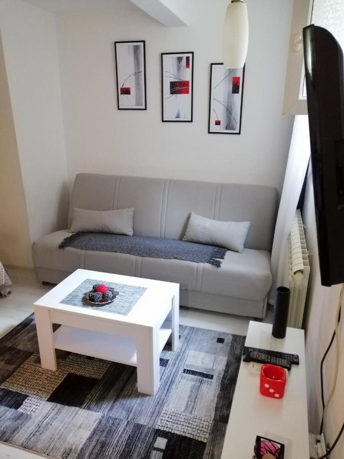 Studio Apartman Kocka Appartement Belgrado Buitenkant foto