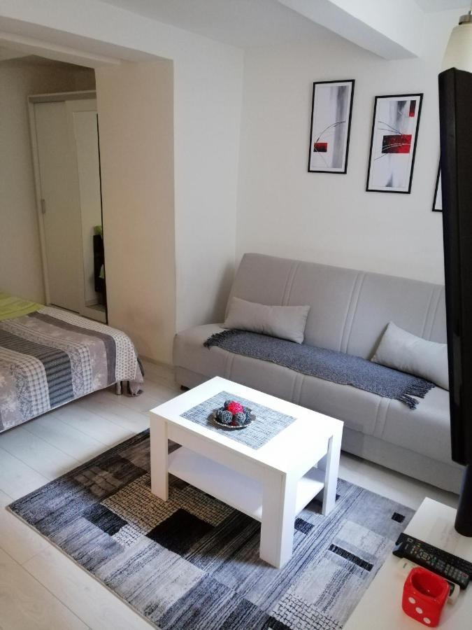 Studio Apartman Kocka Appartement Belgrado Buitenkant foto