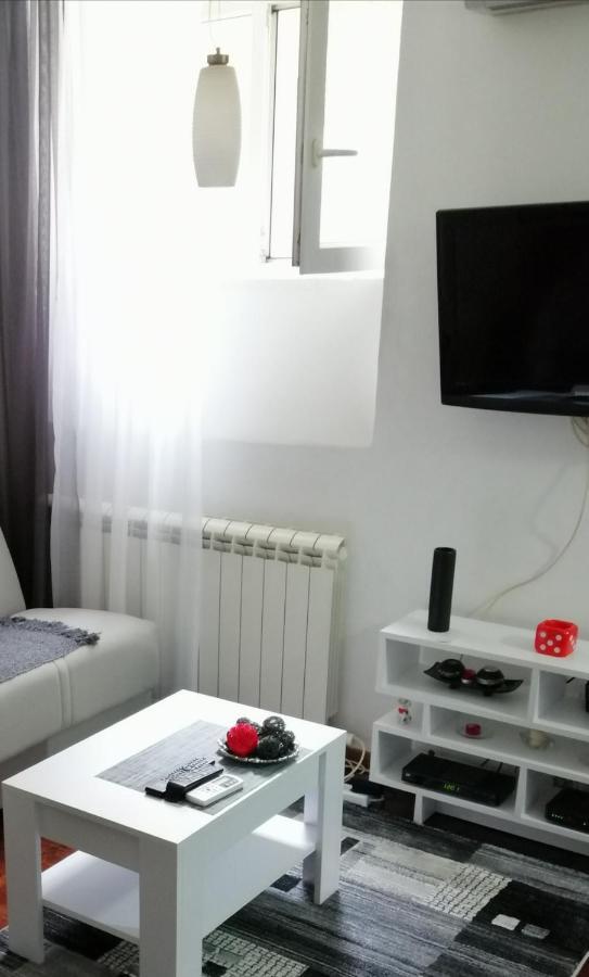 Studio Apartman Kocka Appartement Belgrado Buitenkant foto