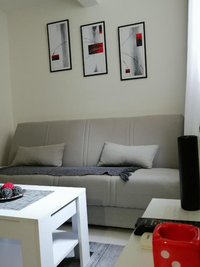 Studio Apartman Kocka Appartement Belgrado Buitenkant foto